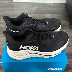 Hoka One One 10 x- wide
